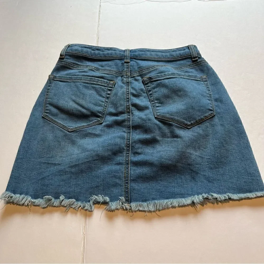 Mudd Women's Distressed Faded Blue Jean Skirt Size 5